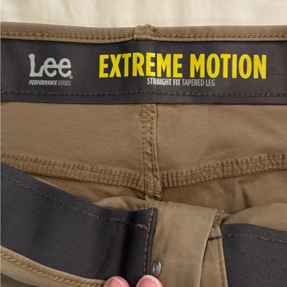 NWT Lee Extreme Motion Straight Fit Pants, Size 40x30 - Picture 8 of 10